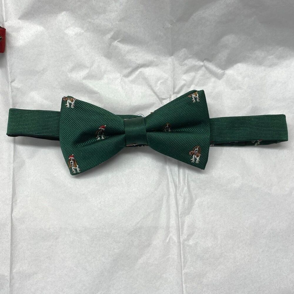 Tommy Hilfiger Bow Tie Holiday Christmas Dogs Basset Hound Green